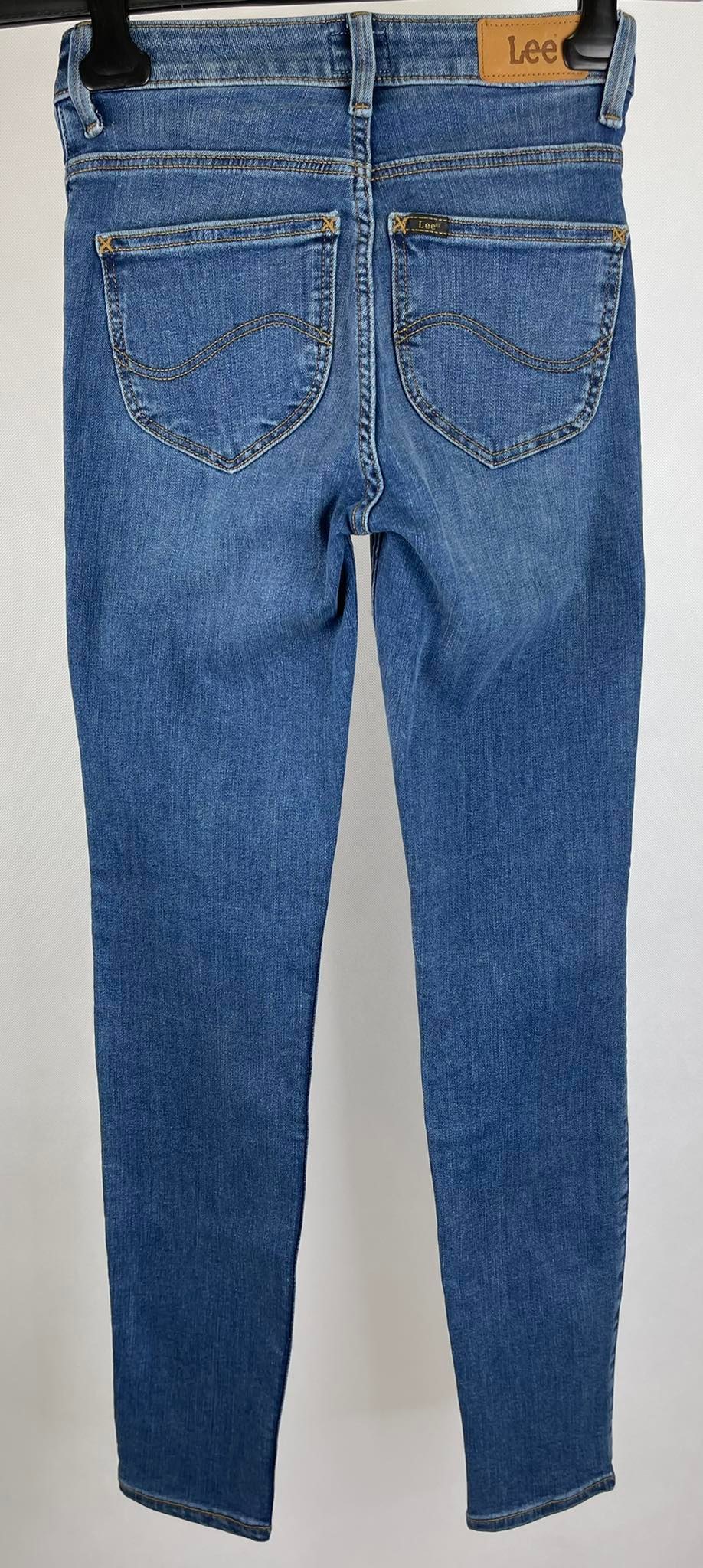 Spodnie damskie jeansowe Lee - Fitting Room