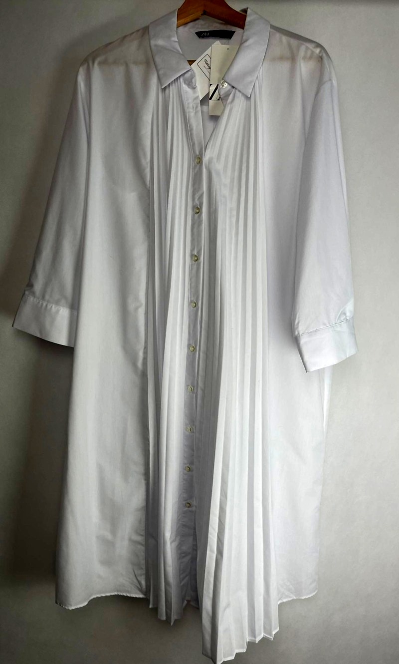 Sukienka koszulowa biała Zara - Fitting Room